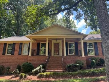 Main picture of 7942 Lake Vista Dr