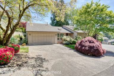 Main picture of 16490 SW Meadowood Way