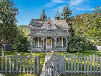 Main picture of 205 W Main St