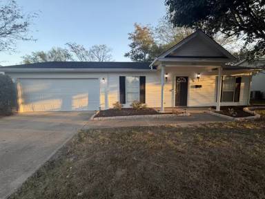 Main picture of 1203 Jackman St