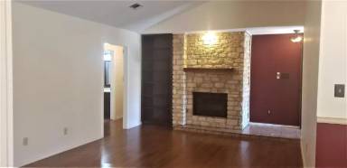 Main picture of 6517 Hart Ln