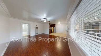 Main picture of 3040 Lynde St