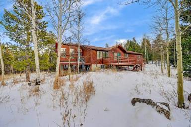 Main picture of 374 Chalet Dr