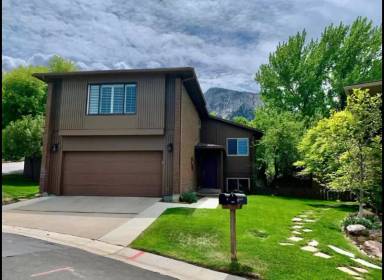 Main picture of 3674 E Oakrim Way