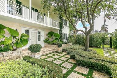 Main picture of 6605 Pinetree Ln