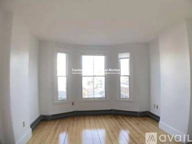 Main picture of 58 Bow St