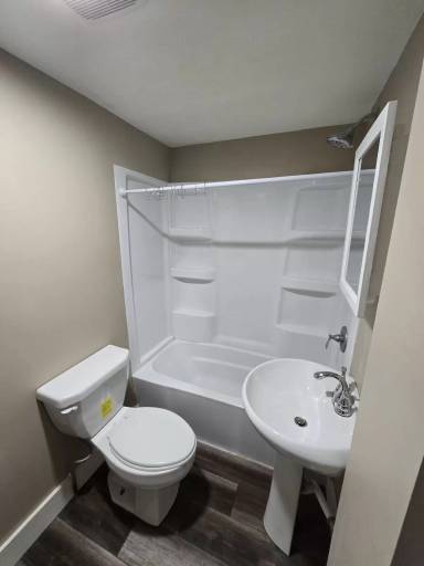 Main picture of 857B 9th St