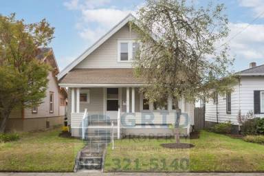 Main picture of 6816 SE Mall St