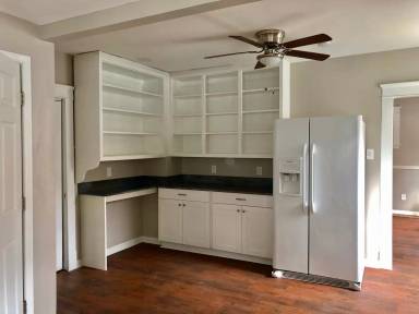 Main picture of 2821 Vincent Ave