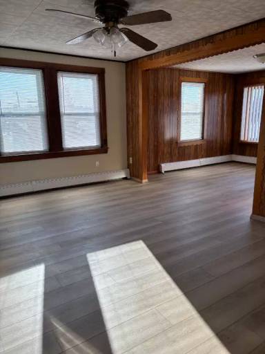 Main picture of 1563 Cove Rd