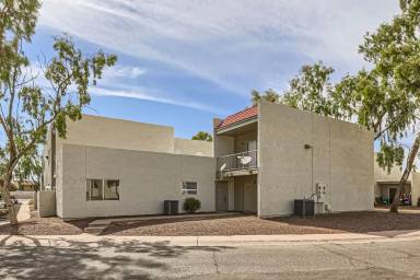 Main picture of 2826 E Le Marche Ave