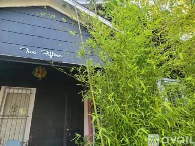 Main picture of 215 Kings Ct