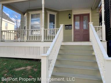 Main picture of 304 Woodford St