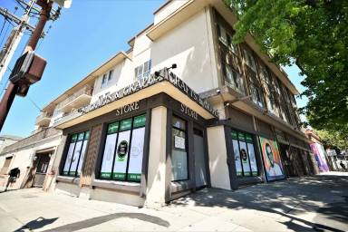 Main picture of 2430 Dwight Way