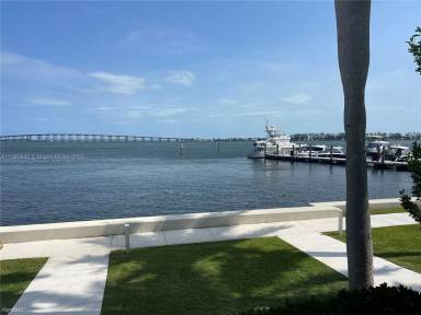 Main picture of The Palace Condo