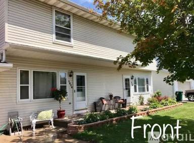 Main picture of 1352 W Hiawatha Dr