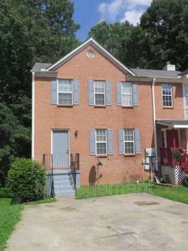 Main picture of 6510 Charter Way