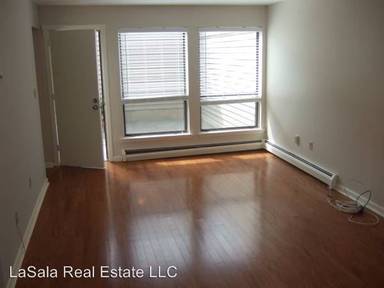 Main picture of 8 Clemens Ct