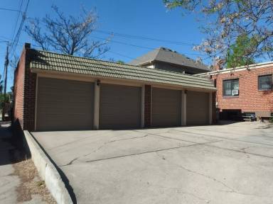 Main picture of 1160 Monroe St