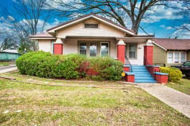 Main picture of 7924 7th Ave S