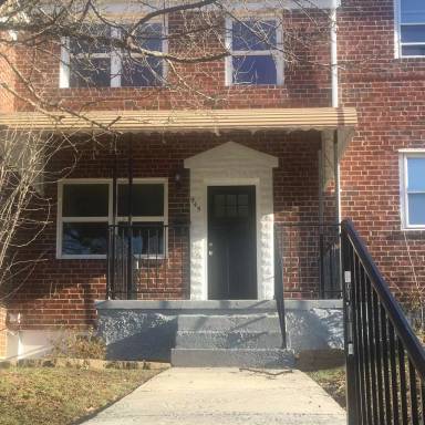 Main picture of 945 Saint Agnes Ln