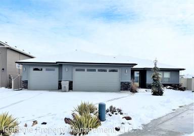 Main picture of 2741 E Rhyolite Ct