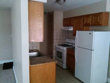 Main picture of 1140 E 82nd St