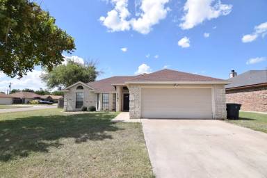 Main picture of 4101 Josh Dr