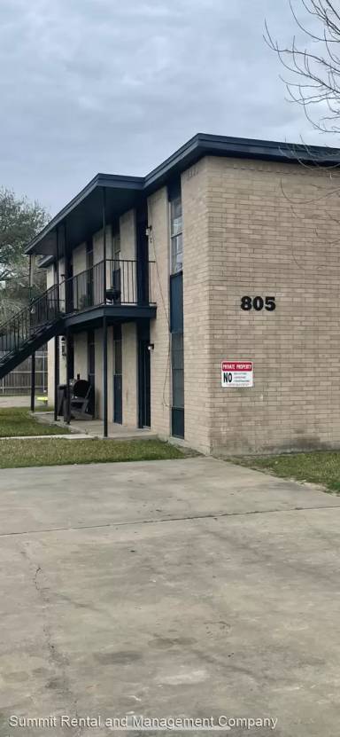 Main picture of 803 Simpson Rd