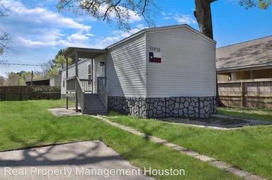 Main picture of 11910 Hazy Hill Dr