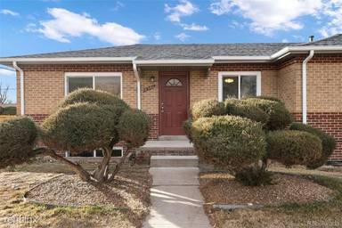 Main picture of 2311 Newport St