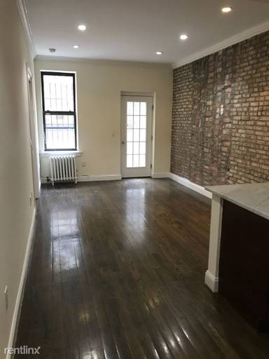 Main picture of 332 E 71st St
