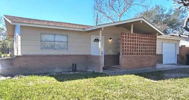 Main picture of 5829 Cain Dr