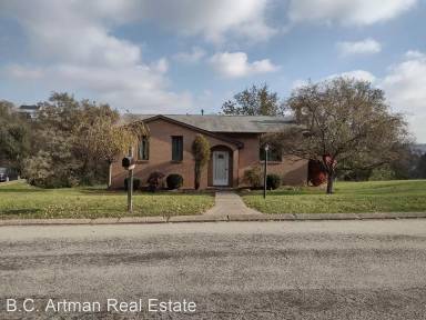 Main picture of 136 Toura Dr