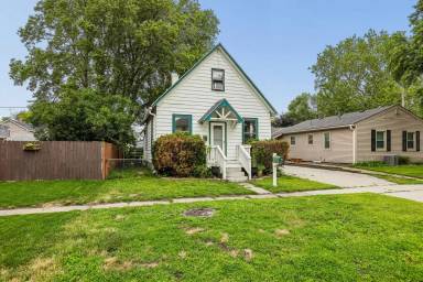Main picture of 535 N Pebble St
