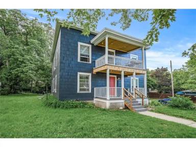 Main picture of 3101 Tyler St NE