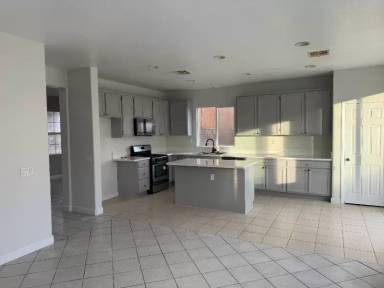 Main picture of 3048 San Luis Dr