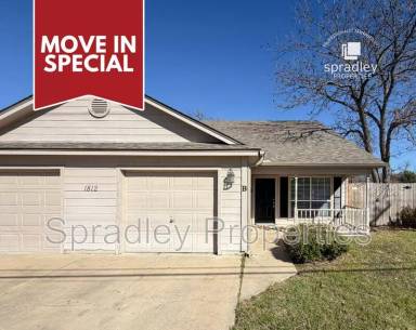 Main picture of 1812B W Avenue K