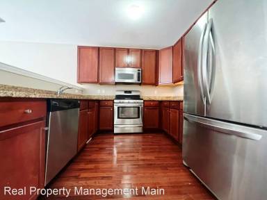 Main picture of 63 Winder St