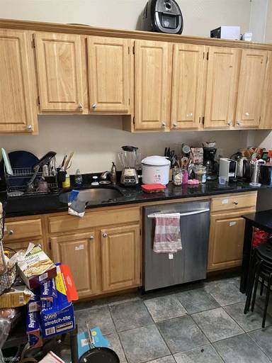 Main picture of 1379 Commonwealth Ave Apartments