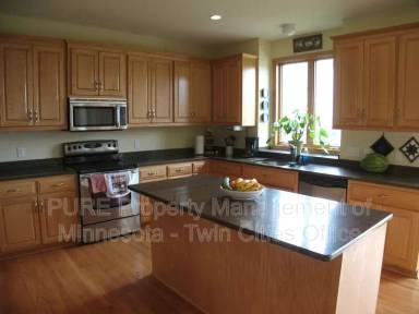 Main picture of 1331 Eagle Bluff Ct