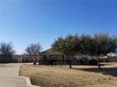 Main picture of 10412 Brangus Dr