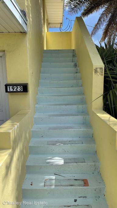 Main picture of 1923 1st St
