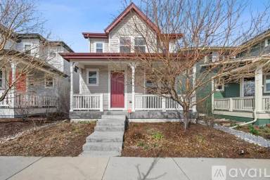 Main picture of 3647 Xanthia St