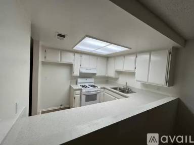 Main picture of 8171 Lampson Ave