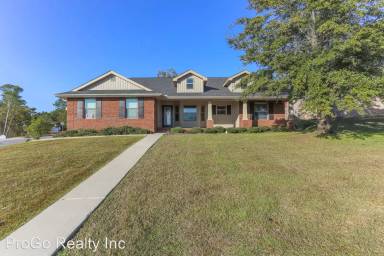 Main picture of 5805 Maggie Rose Cir