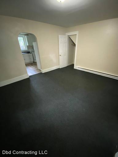 Main picture of 809 Grace Ave