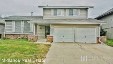 Main picture of 6123 S 142nd St