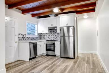 Main picture of 812-818 21st Street Apartments