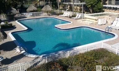 Main picture of 410 NW 68th Ave